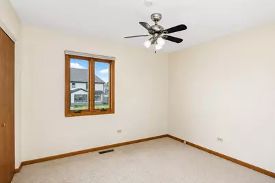 706 N Point Drive, Schaumburg, IL 60193 - Photo 26
