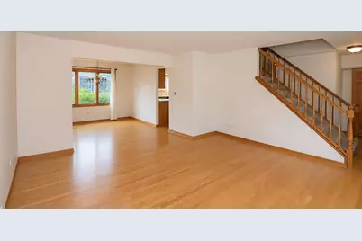 706 N Point Drive, Schaumburg, IL 60193 - Photo 4