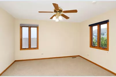 706 N Point Drive, Schaumburg, IL 60193 - Photo 24