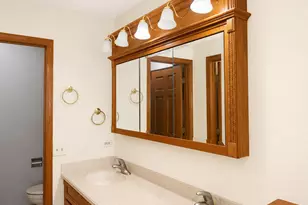 706 North Point Dr, Schaumburg, IL 60193 - Photo 28