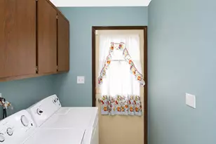 706 North Point Dr, Schaumburg, IL 60193 - Photo 16