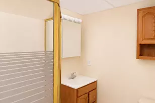 706 North Point Dr, Schaumburg, IL 60193 - Photo 32