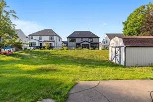 706 North Point Dr, Schaumburg, IL 60193 - Photo 36