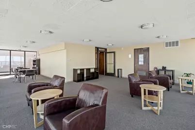 1560 N Sandburg Terrace #1405, Chicago, IL 60610 - Photo 20