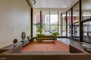 1560 N Sandburg Terrace, Chicago, IL 60610 - Photo 18