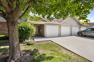 7030 Park Ln Ct, Woodridge, IL 60517 - Photo 2