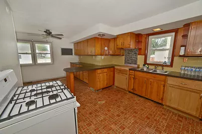 1105 W Lafayette Street, Ottawa, IL 61350 - Photo 4
