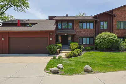 3101 Toulon Drive #B2, Northbrook, IL 60062 - Photo 1