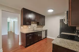 3101 Toulon Dr, Northbrook, IL 60062 - Photo 6