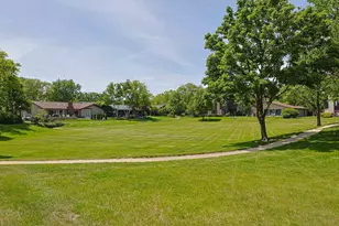 3101 Toulon Dr, Northbrook, IL 60062 - Photo 20