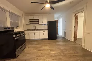 1058 N Kedzie Ave, Chicago, IL 60651 - Photo 8