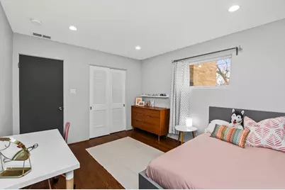 6323 N Kirkwood Avenue, Chicago, IL 60646 - Photo 12