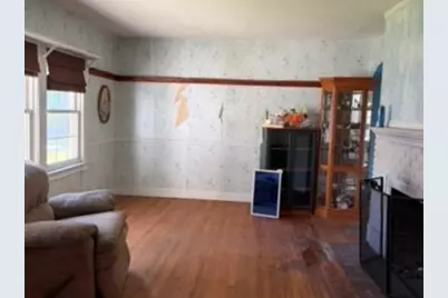 306 Elizabeth Street, Calumet City, IL 60409 - Photo 4