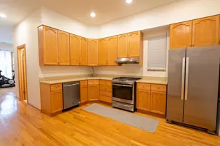 3324 N Hoyne Ave, Chicago, IL 60618 - Photo 8