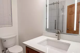 3324 N Hoyne Ave, Chicago, IL 60618 - Photo 14