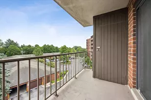 1 Bloomingdale Pl, Bloomingdale, IL 60108 - Photo 16