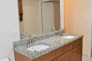 [Address not provided], Arlington Heights, IL 60004 - Photo 10