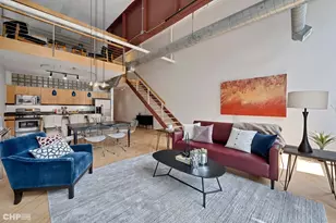 203 S Sangamon St, Chicago, IL 60607 - Photo 2