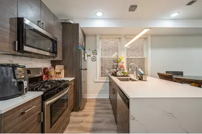 2237 S Sacramento Avenue #1, Chicago, IL 60623 - Photo 2