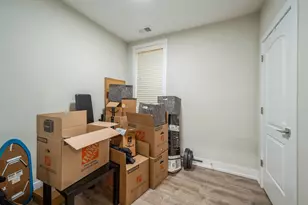 2237 S Sacramento Ave, Chicago, IL 60623 - Photo 8