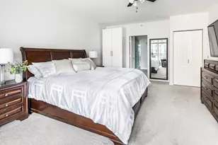 21 W Chestnut St, Chicago, IL 60610 - Photo 10