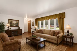 5403 S Lotus Ave, Chicago, IL 60638 - Photo 2