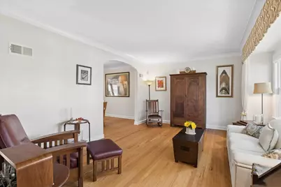 3242 N New England Avenue, Chicago, IL 60634 - Photo 2
