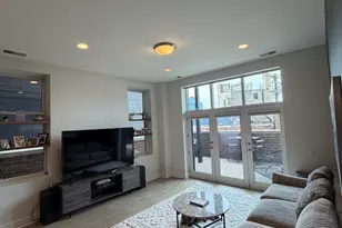 725 N Aberdeen St, Chicago, IL 60607 - Photo 18