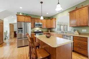 24642 Lincolnway St, Plainfield, IL 60544 - Photo 8
