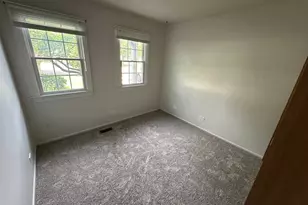 197 Camden Ct, Schaumburg, IL 60194 - Photo 6