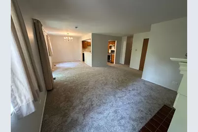 197 Camden Court #X1, Schaumburg, IL 60194 - Photo 4
