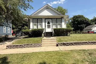 301 N May St, Aurora, IL 60506 - Photo 1