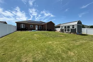 665 Kathy Dr, Bourbonnais, IL 60914 - Photo 6