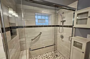 1140 W Barry Ave, Chicago, IL 60657 - Photo 14