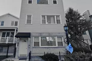 1140 W Barry Ave, Chicago, IL 60657 - Photo 2