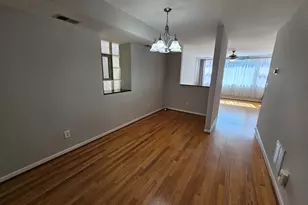1140 W Barry Ave, Chicago, IL 60657 - Photo 10