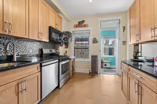 1229 W North Shore Ave, Chicago, IL 60626 - Photo 8