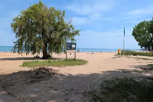 1057 W Pratt Blvd, Chicago, IL 60626 - Photo 24