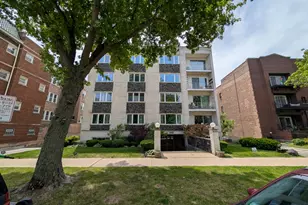 1057 W Pratt Blvd, Chicago, IL 60626 - Photo 2