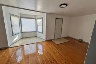 353 E 146th St, Harvey, IL 60426 - Photo 2
