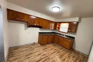 353 E 146th St, Harvey, IL 60426 - Photo 4