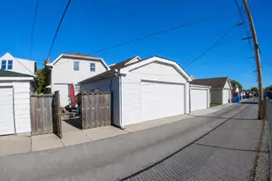 5433 W Melrose St, Chicago, IL 60641 - Photo 90