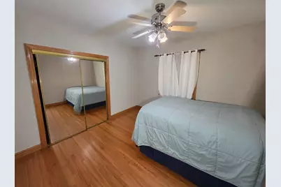 5433 W Melrose Street, Chicago, IL 60641 - Photo 20