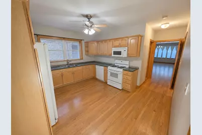 5433 W Melrose Street, Chicago, IL 60641 - Photo 18