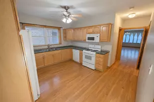 5433 W Melrose St, Chicago, IL 60641 - Photo 18