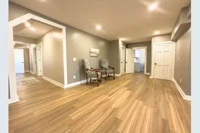 3304 W State Street, Rockford, IL 61102 - Photo 6