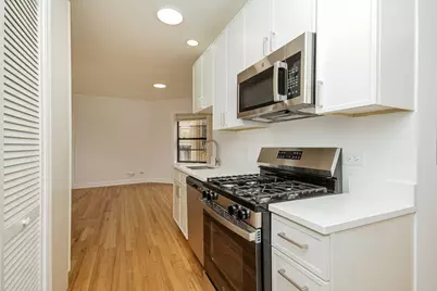 3731 N Kimball Avenue #2S, Chicago, IL 60618 - Photo 4
