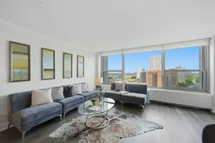 3600 N Lake Shore Dr, Chicago, IL 60613 - Photo 4