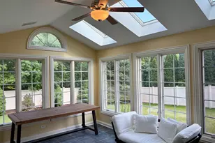 948 Lorie Ln, Lake Zurich, IL 60047 - Photo 12