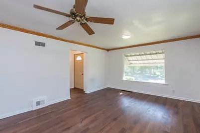 903 S McAlister Avenue, Waukegan, IL 60085 - Photo 6